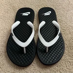 Nike On Deck Women's Sandals Slippers Slides Flip Flops black white Sz 6